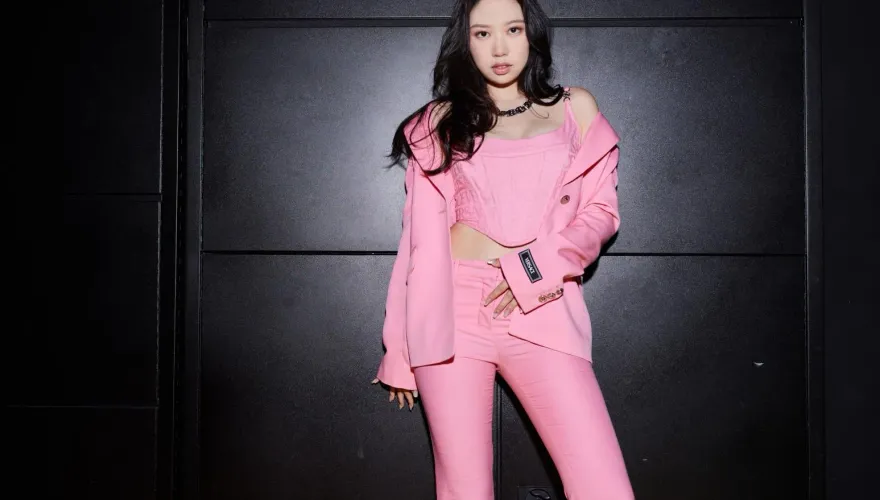 甄子丹女兒出道！19歲甄濟如羞認：被父親影響最愛碧昂絲