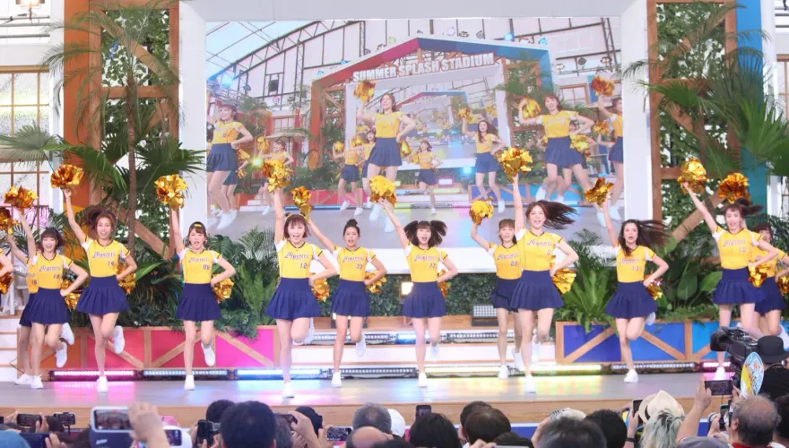 影/「炸裂」陳子豪紅透半邊天！峮峮領軍PS女孩嗨翻日本台場