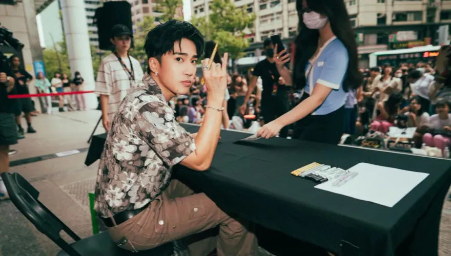 婁峻碩義氣挺邱鋒澤　謝絕采子：道不同不相謀
