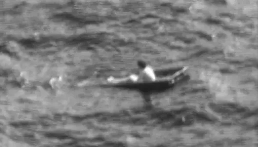 影/男子出海遇難漂流35小時奇蹟獲救　「這輩子沒跟上帝說這麼多話過」
