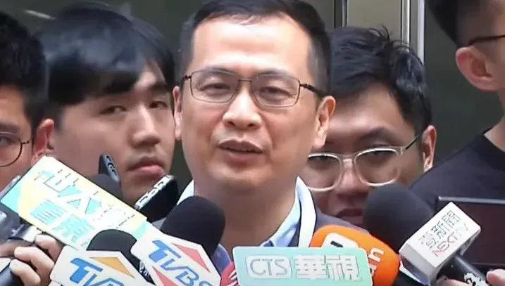 癌友「短期住院」受阻恐斷求生路　羅智強怒轟：這是什麼政府？