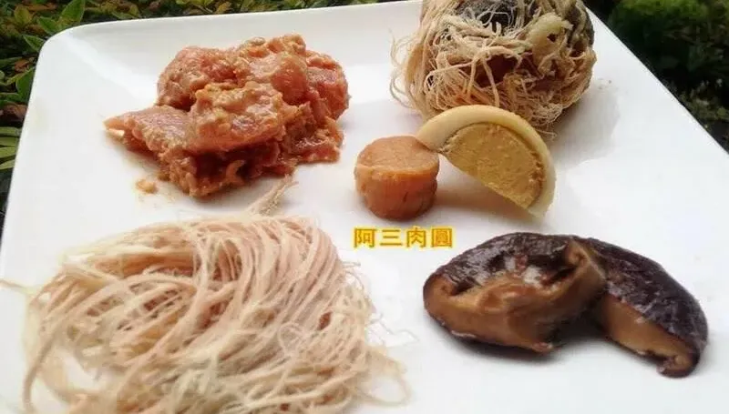 彰化干貝肉圓「1顆110元」挨轟！老闆公開用料：包到手抽筋