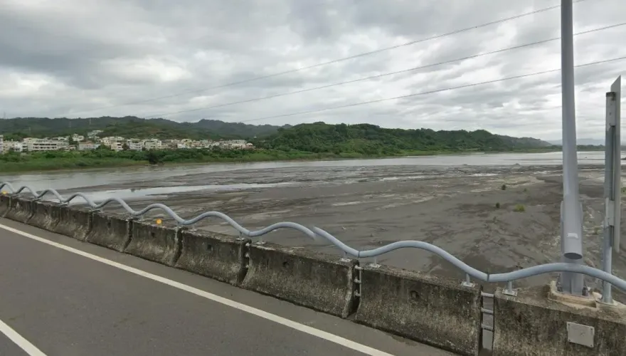 88節聞兒失蹤！37歲男墜20m溪　撲通落水失聯到現在