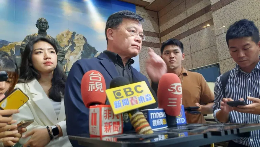 綠營高層驚曝民進黨內參民調！開酸有人說謊　反遭國民黨狠打臉