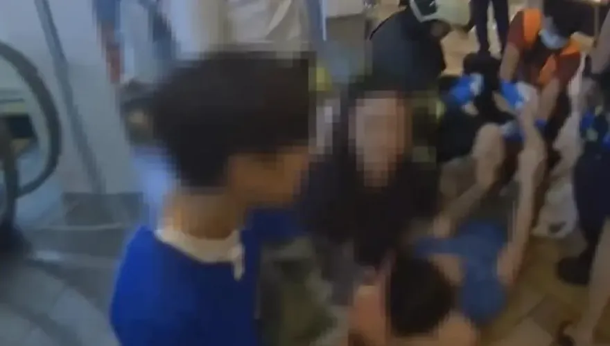 影/驚悚畫面曝！美麗華百樂園恐怖手扶梯　11歲童右腳遭捲入腳趾碎裂