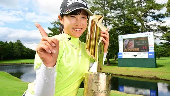 影/她有廣場恐懼症...竟把高爾夫當工作　23歲日本妹職業6年首冠