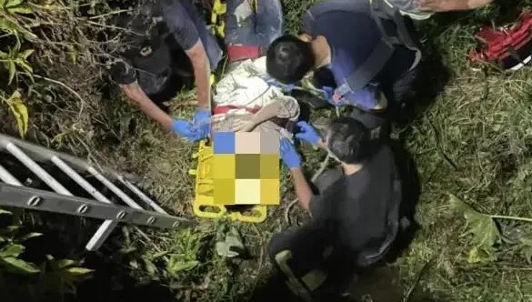 無照夜騎自撞護欄栽下溝！貢寮17歲少年大腿「刮出10公分血痕」