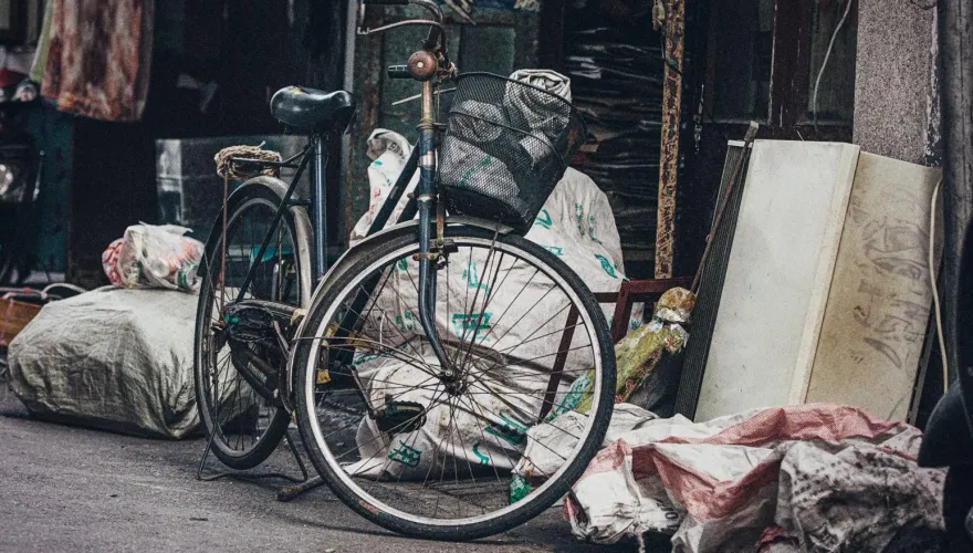 罰緩跳3倍！北市今起「亂丟垃圾罰3600元」　亂丟菸蒂、吐檳榔汁也一樣
