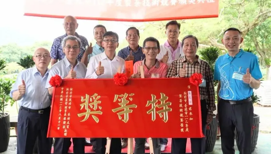 技壓群雄！陳昆諒勇奪「製茶技術競賽」特等獎　代表出征全國賽