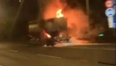 快訊/國1湖口段凌晨恐怖火燒車！槽車成烈焰大火球　2車道封閉