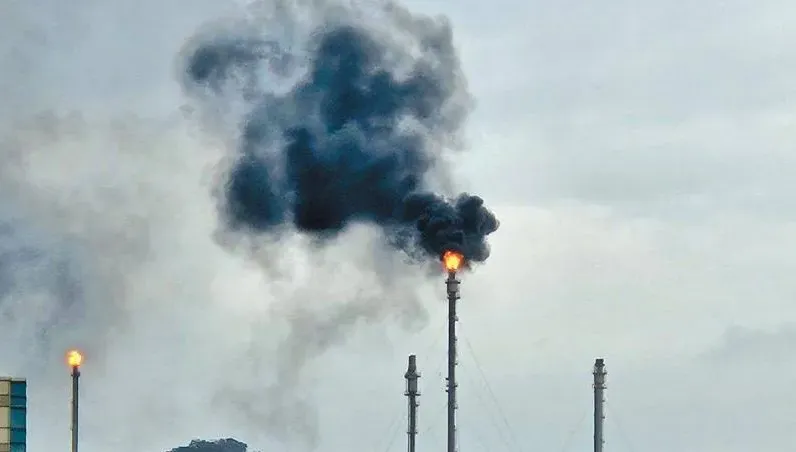 桃園煉油廠跳電停工4小時！因「保險絲故障」　中油：不影響供應