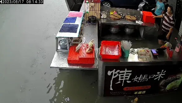 快訊/雨彈開轟！高雄4區淹水警戒　3縣市急發大雨特報