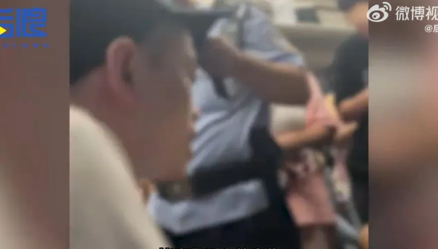 影/「敢動我讓你坐牢」！列車上霸座嗆鐵警　囂張稱「年賺數千萬」結局大反轉