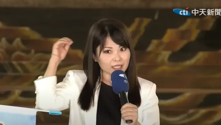 影/高雄再淹水！陳美雅爆料　韓國瑜、李四川曾在下水道挖出3驚人物品