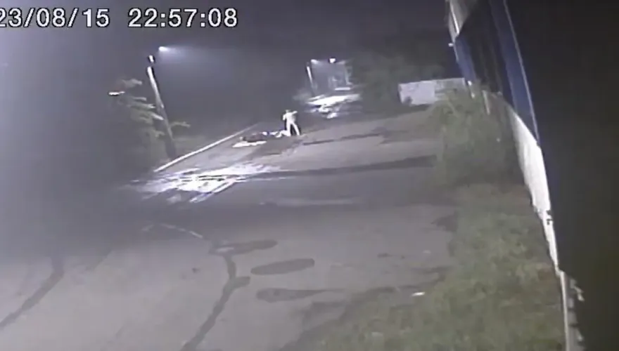 高雄爆情殺命案！「割喉放血」女慘死　男自殘但意識清楚
