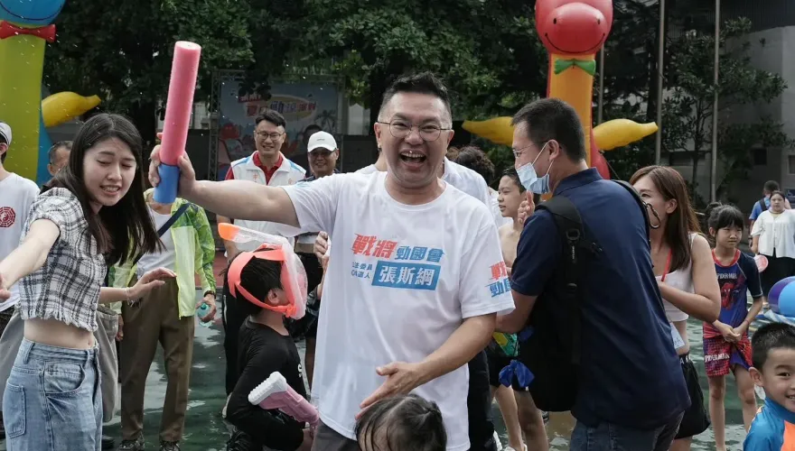 不能保送吳思瑤！張斯綱喊話侯漢廷「民調整合」