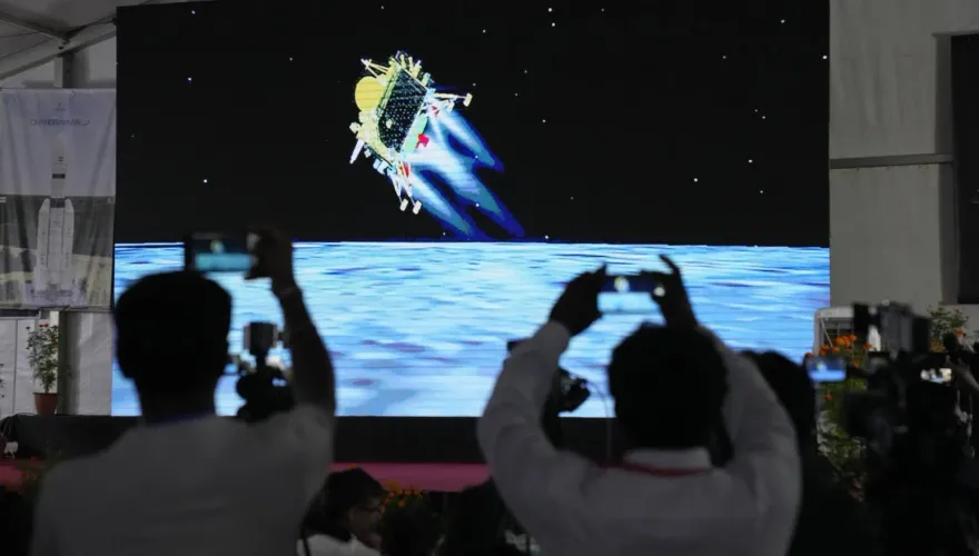 快訊/印度無人探月器「月船3號」成功登月！總理莫迪：這成功屬於全人類