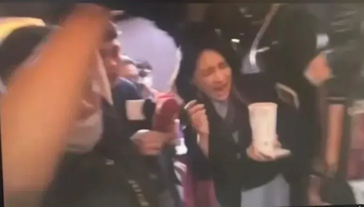 影/賴品妤臉書PO文控記者撞倒她　7分鐘後居然改口了