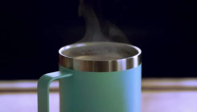 保溫杯喝人參茶「男竟罹肝癌」　無毒教母曝：沒洗乾淨是關鍵！