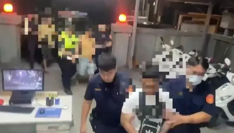 語言不通發酒瘋！男子「大形」慘遭4移工爆氣圍毆