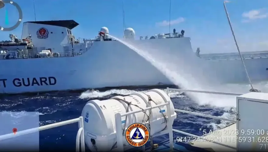 美第七艦隊司令：陸頻在南海挑釁「向菲國補給船發射水砲」須制止