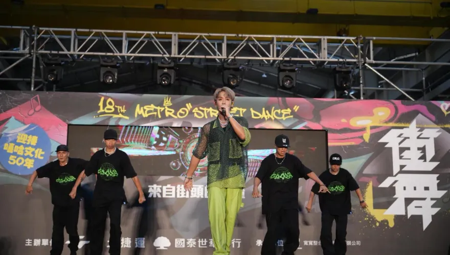 不只是歌手！鼓鼓自曝超狂經歷「從鼓手當到DJ」　親吐追夢心聲