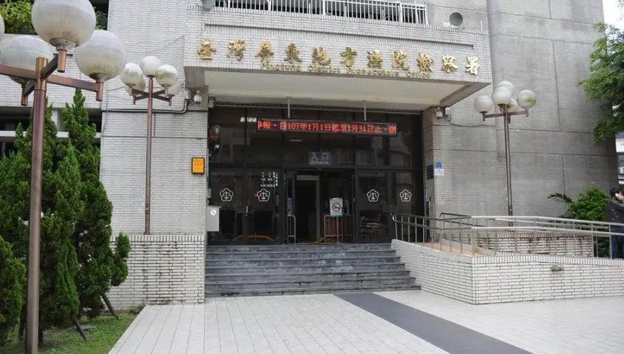 屏東黑心廠商雙氧漂白水泡豬大腸　負責人50萬交保