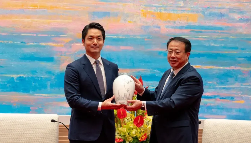 影/雙城論壇交換禮物　「春池玻璃VS玉蘭花開」背後含意曝光