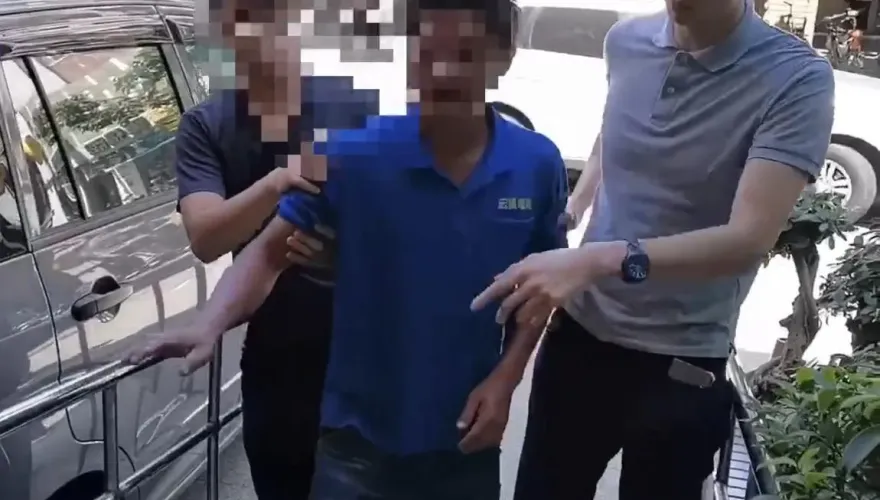 抓到了！永和停車場3轎車莫名被砸　嫌：與女友吵架喝醉！