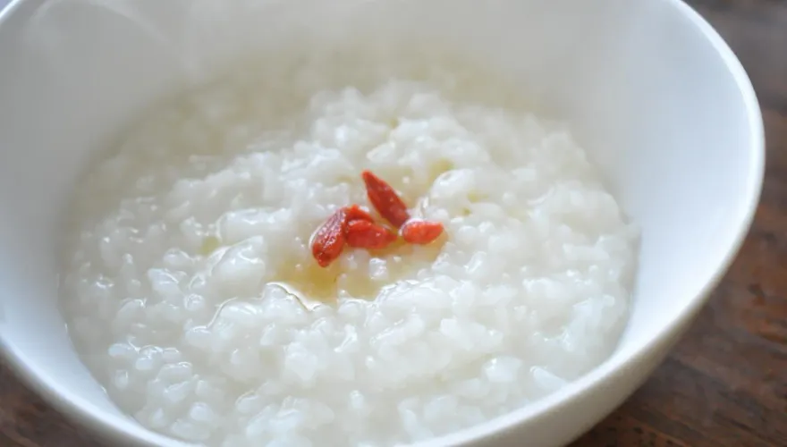 營養師授：腸胃炎應「先吃主食類」再加入蛋白質！　吃牛奶成分吐司恐更嚴重