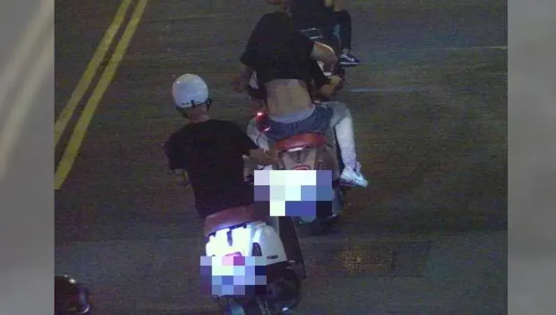 屁孩深夜飆速惹人怨！板橋警當場抓4輛改管車、2無照駕駛