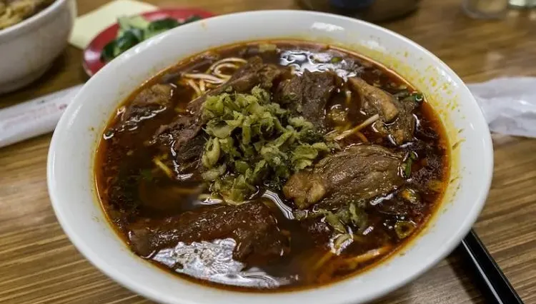 「牛肉麵加酸菜」是標配！腦中風、心肌梗塞更靠近　小菜是地雷