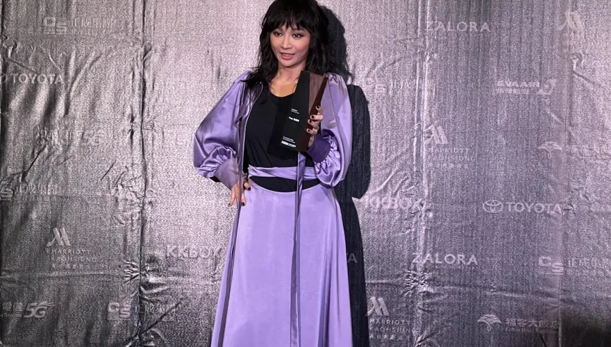 KKBOX風雲榜/Faye露面回應官司糾紛　艾薇遭逼結婚進度？當場「啪啪啪」
