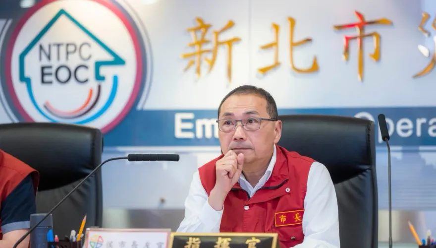 為2024民進黨竟收割侯友宜政見？最新街訪民眾全怒了：扯後腿