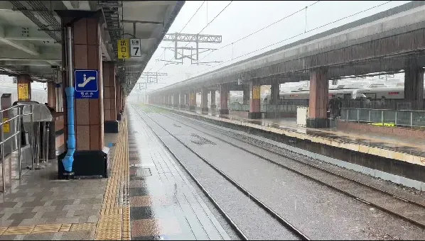 海葵颱風/豪大雨不斷！台鐵花蓮台東及南迴線上午持續停駛