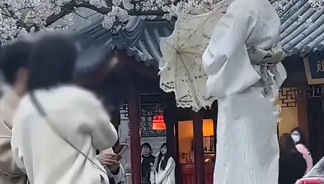 COSER慘了！陸擬禁穿「傷害民族感情」服飾　最重可罰2.2萬拘留15天