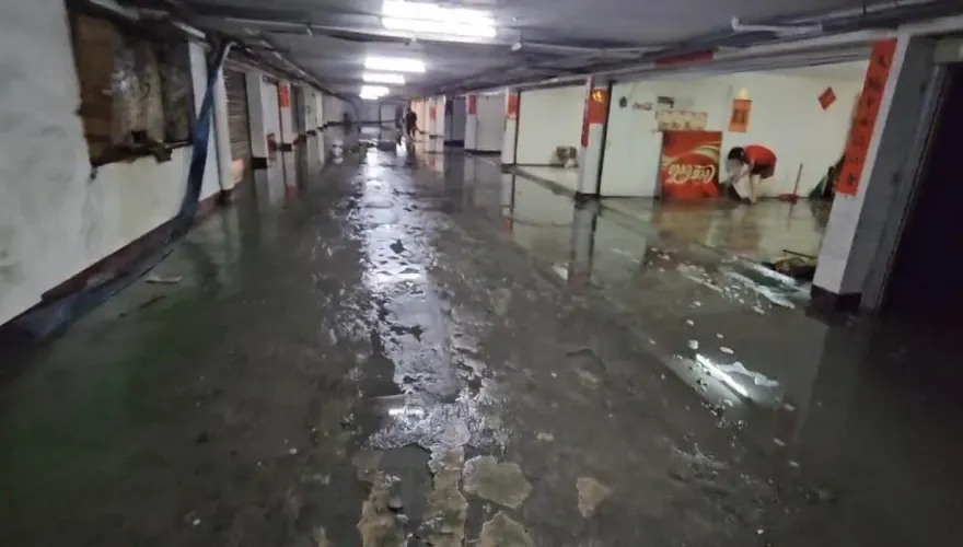 影/車庫成水庫！ 彰化埔心地下室慘淹到小腿　2台抽水機漏夜搶救