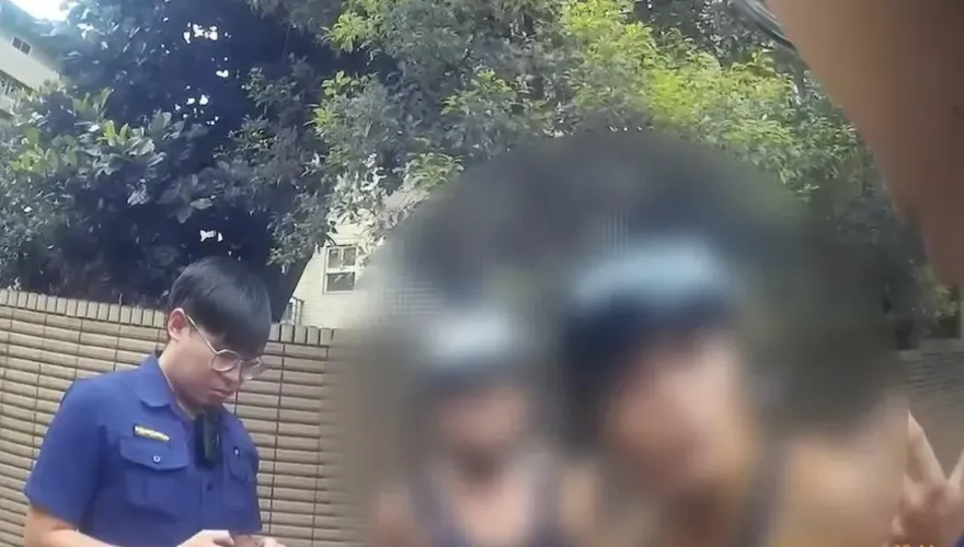 影/墓地放「水雷炮」巨響嚇壞人　警攔下2無聊男機車送辦裁罰