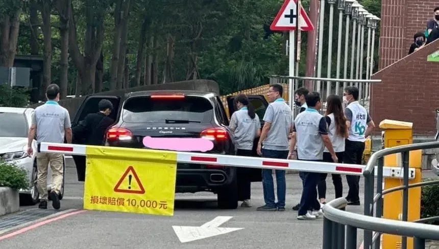 高虹安搭百萬名車跑行程　文化局長去職前爆料：4月就在搭了