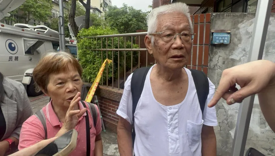 快訊/大直民宅塌陷直擊！「1樓變地下室塌陷中心點」住戶作家夫妻死裡逃生