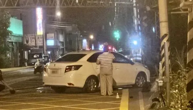 花蓮普悠瑪號撞闖平交道三寶　女駕駛幸無傷遭送辦