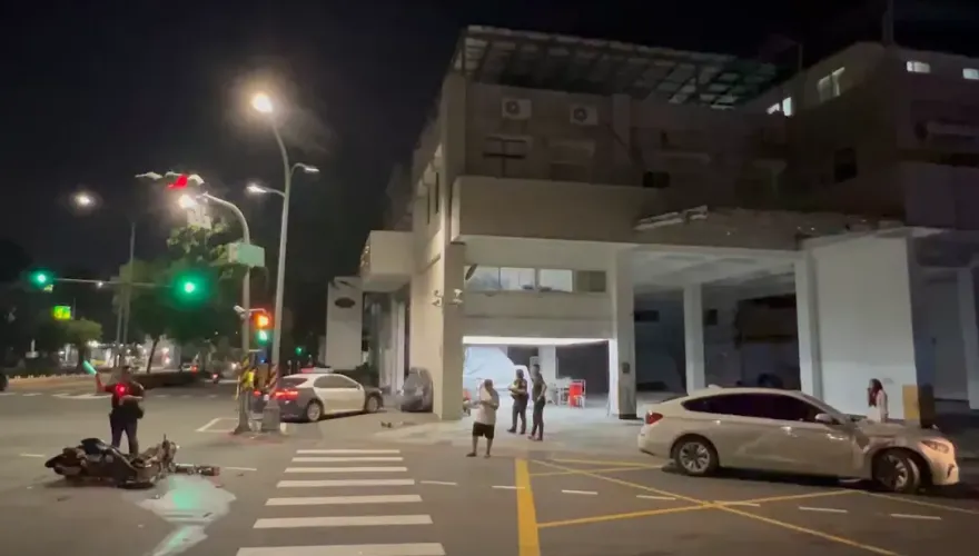 影/午夜時分消防分隊前傳車禍巨響！緊急出動神救援　受傷騎士4分鐘火速送醫