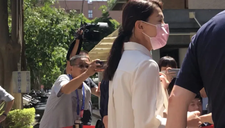快訊/高虹安陷男友干政、住豪宅爭議今現身法院！最新反應曝