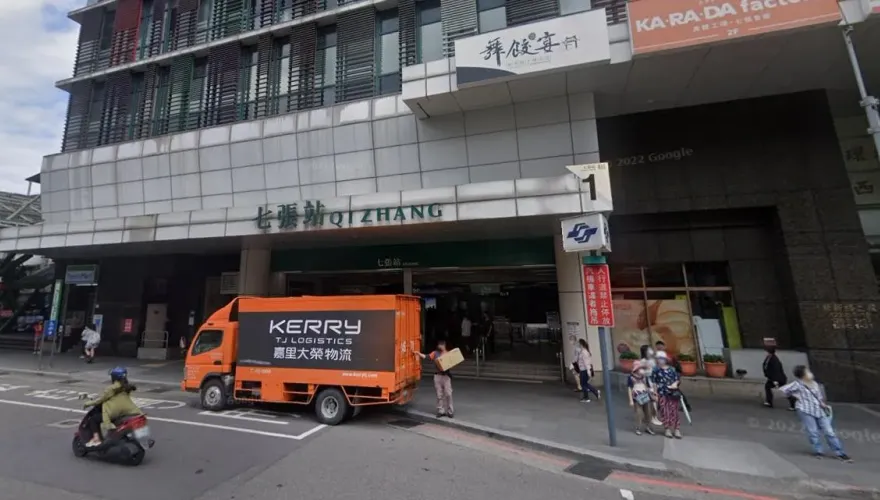 大家趕通勤！新店七張捷運站阿伯突暈倒　沒了生命跡象