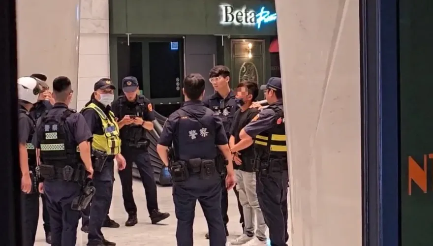 影/七期招待所叫小姐極樂　「馬伕裝屎臉」雙方衝突球棒來！7人掛彩