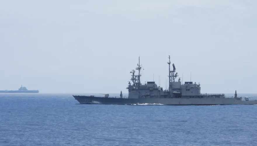 快訊/解放軍35架次軍機出海護山東艦赴西太平洋　國軍曝監控畫面