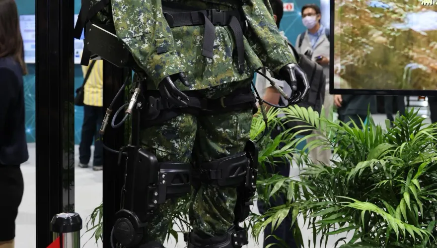 2023台北航太展/國軍研發外骨骼動力服2.0版　全身型可扛50公斤