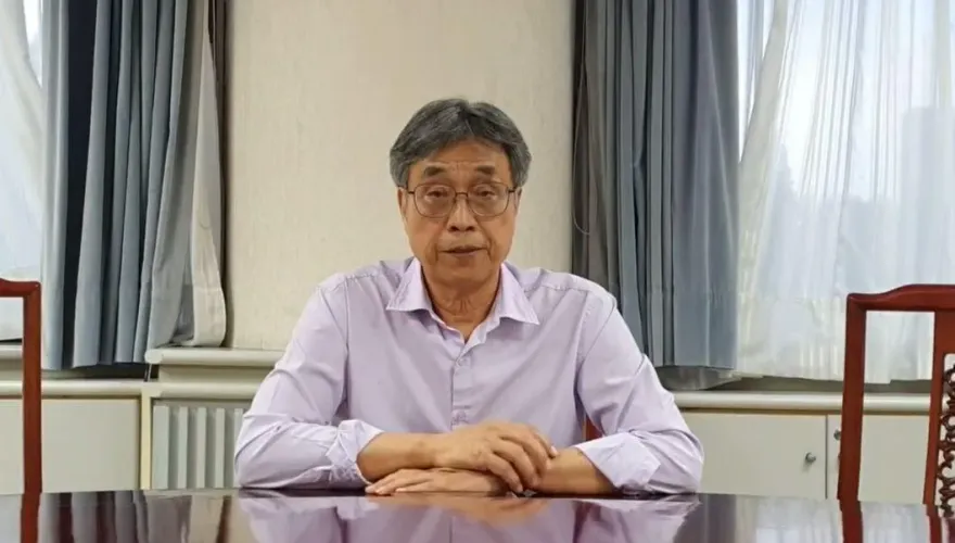 「巴西蛋沒塗蠟」農業部內部資料自打臉　陳駿季再拗：用礦物油「噴膜」