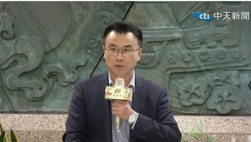 龜縮神隱5天…陳吉仲終出面開記者會回應進口蛋爭議　媒體人轟：想保官位