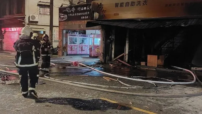 桃園自助洗衣店「氣爆意外」！玻璃門破碎噴飛　1女路過遭割傷